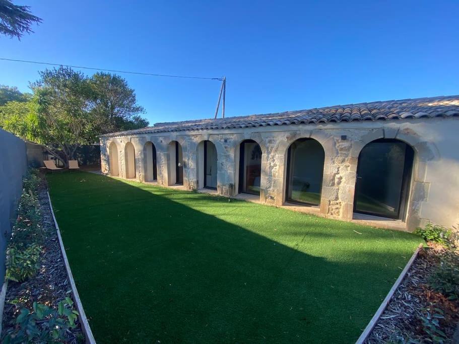Maison En Pierre A Clermont-L'Herault Brignac  Buitenkant foto